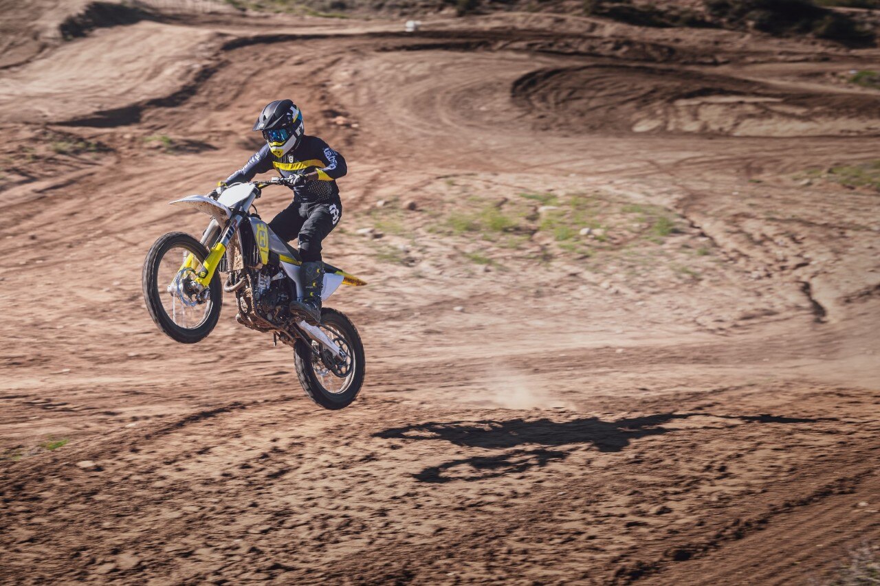 Husqvarna presenta la gamma cross 2023: a new generation
